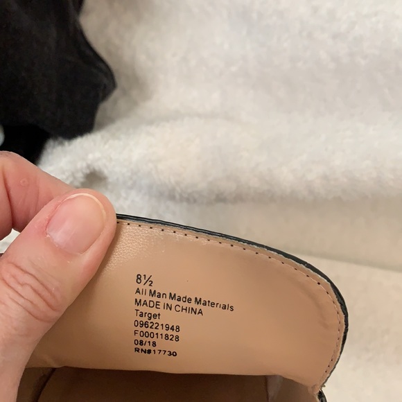 A New Day black slides - Picture 7 of 12